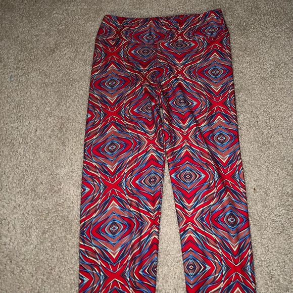 LulaRoe Red & Blue Leggings size One Size Fits All (OS) - Picture 4 of 7